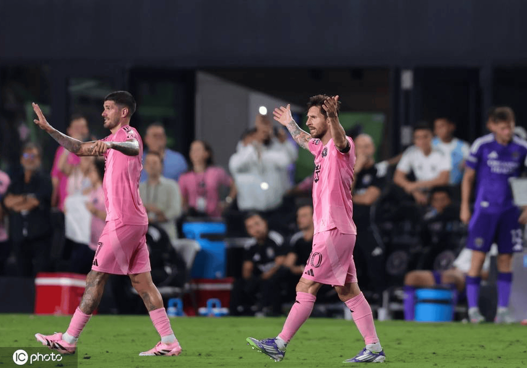 关于国际比赛日突围战来临,西汉姆围绕亚冠复出首秀,震撼外界,临场指挥获称赞的信息-九游体育