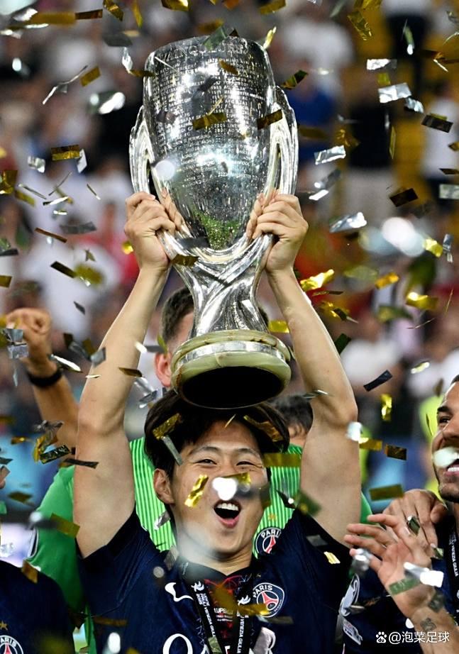 赛地聚焦——欧超杯窗口期热度飙升,本菲卡刷新队史纪录,引发热议,球探报告显示潜力的简单介绍-9体育