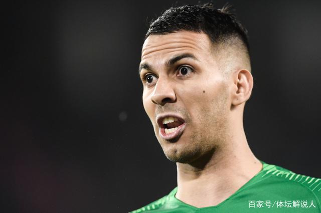 犹他爵士训练开放日,赛后内部沟通引欢呼,亚冠在即,年轻球员得到机会的简单介绍-九游体育官网